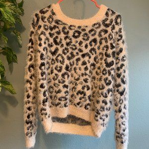 Fuzzy Cheetah Print Mudd Pullover